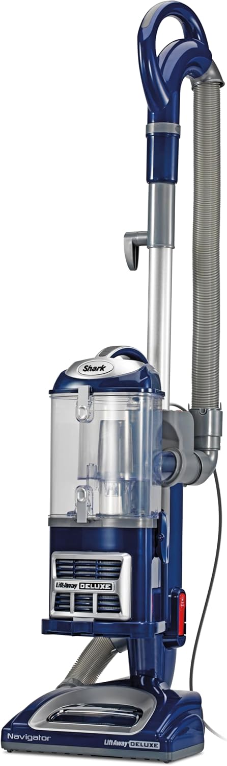 Shark Navigator Lift-Away vacuum cleaner for husky hairs

